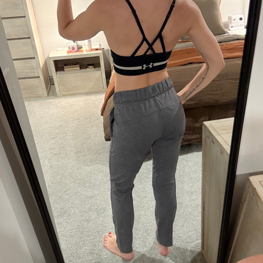 Lululemon Heather gray jogger with black accents - Picture 3 of 7